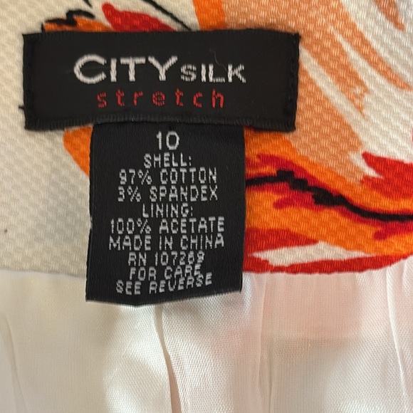 City Silk stretch lined blazer in beautiful bright flowers - Picture 9 of 9